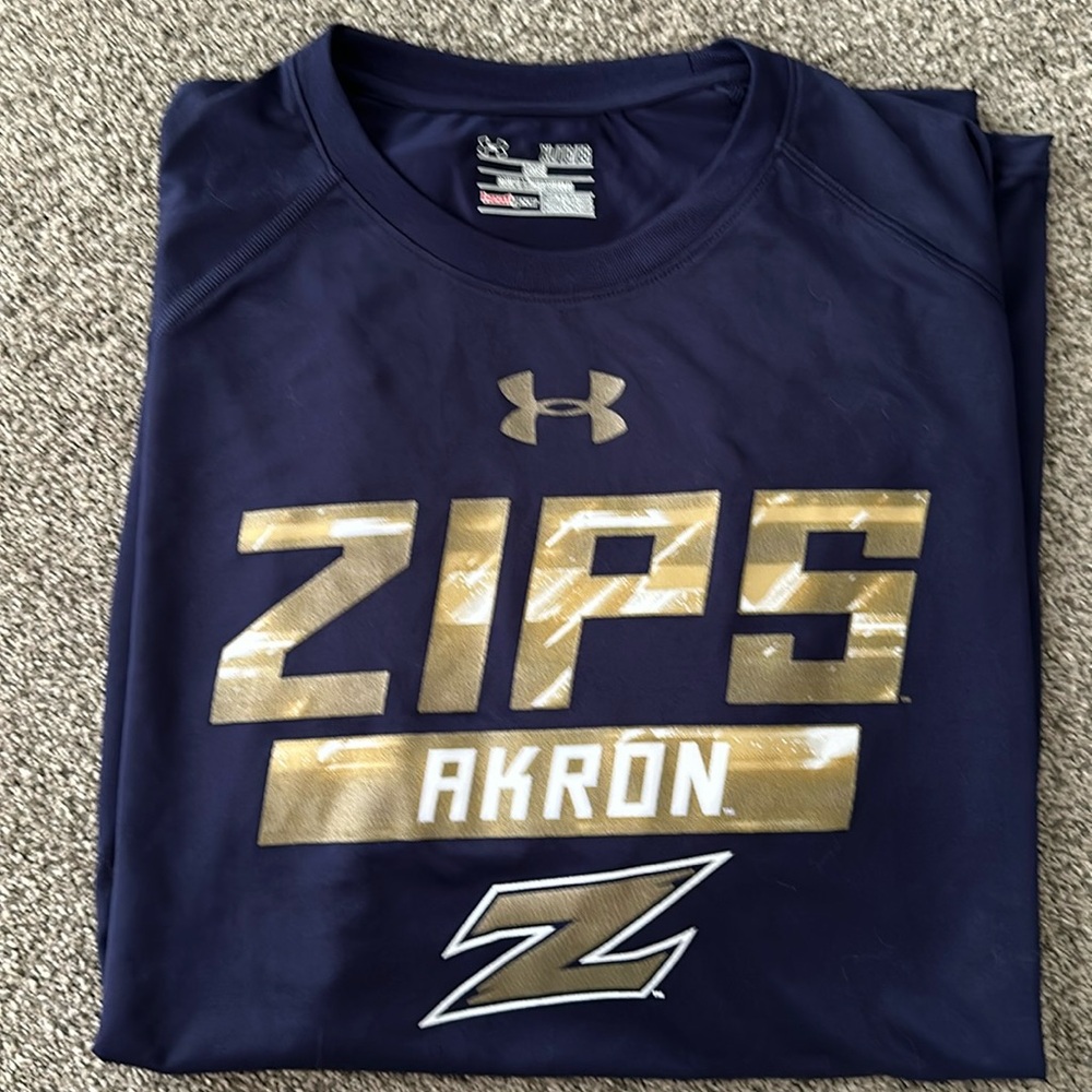 2/$20 UA MENS AKRON ZIPS LOOSE FIT HEATGEAR T-SHIRT NAVY GOLD SZ XL